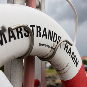 Livboj vid Marstrands småbåtshamn